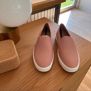 Vince Blair 5 Leather Rose shoes- size 9